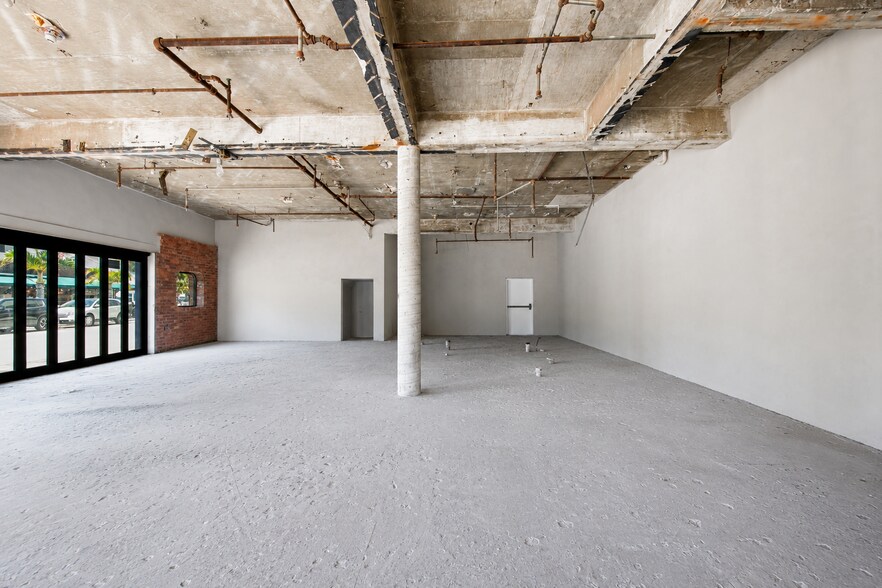 More Photos Of 900 Sunrise Ln, Fort Lauderdale Restaurant For Sale