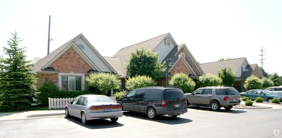 More Photos Of 1641 S Milford Rd, Highland Township Medical For Lease