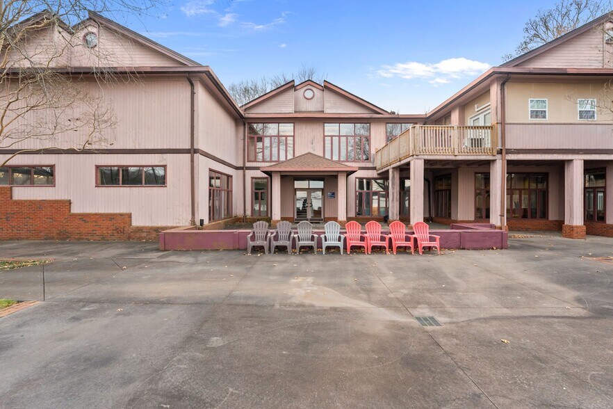 More Photos Of 6692 Valwood Rd, Conover Specialty For Sale