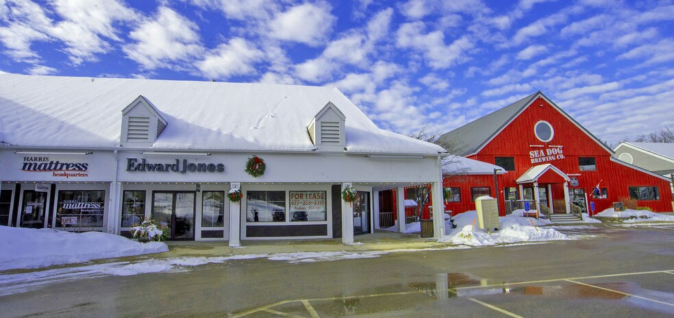 More Photos Of 1976 White Mountain Hwy, North Conway Storefront Retail Office For Lease