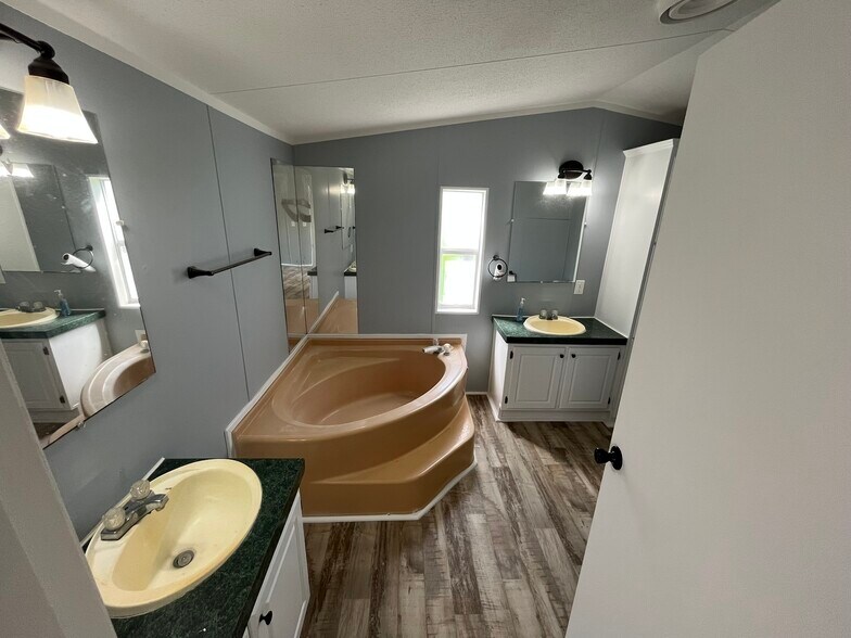 More Photos Of 7322 Highway 122 E, Ray City Manufactured Housing Mobile Home Park For Sale