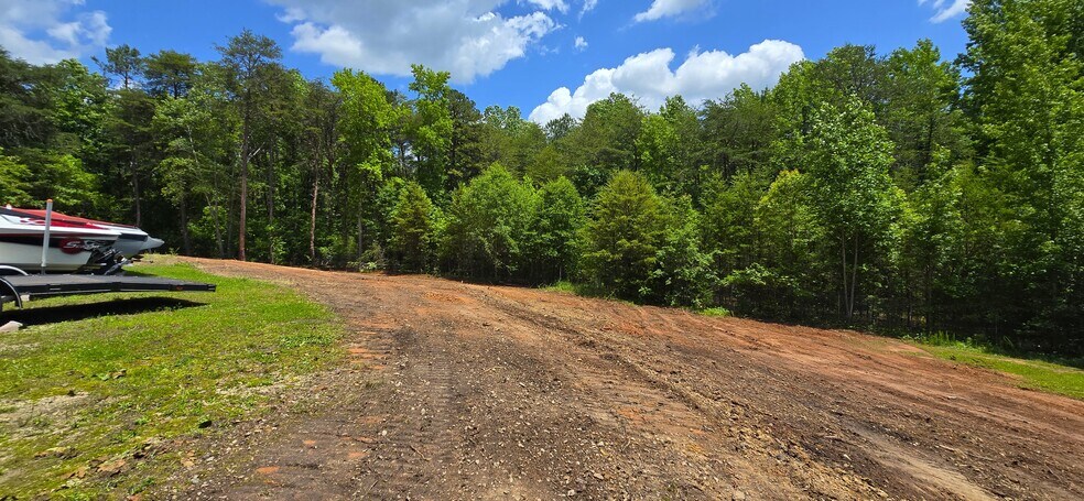 More Photos Of 994 Rhyne Rd, Clover Light Manufacturing For Sale