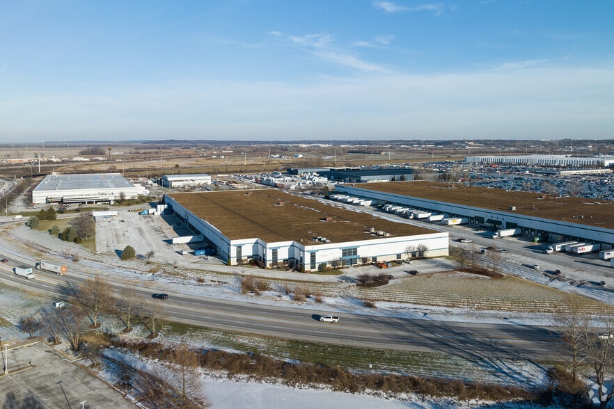 More Photos Of 13886-13890 Corporate Woods Trl, Bridgeton Distribution For Lease