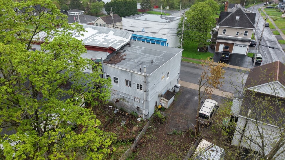 More Photos Of 704 Utica St, Oriskany Specialty For Sale