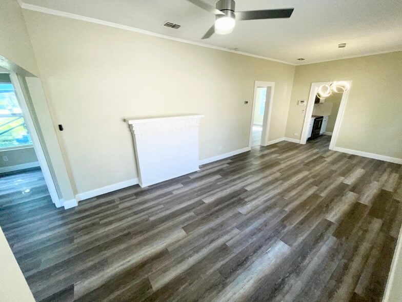 More Photos Of , Saint Petersburg Multifamily For Sale