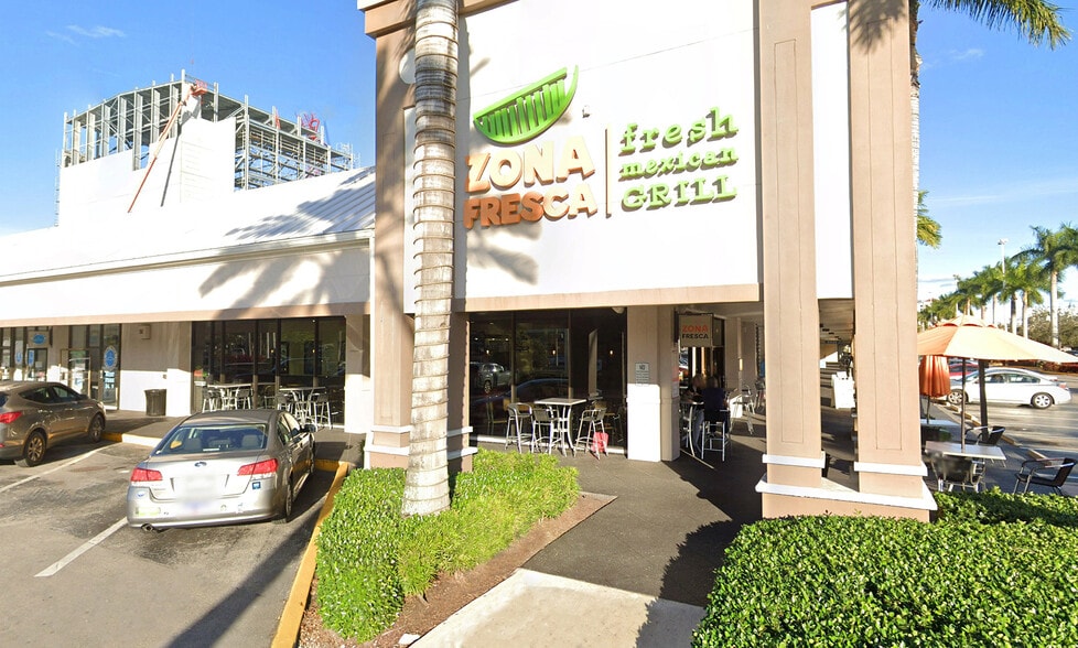 More Photos Of 1303-1497 SE 17th St, Fort Lauderdale General Retail For Lease