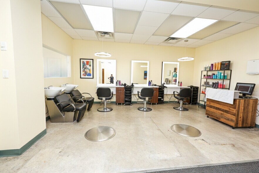 More Photos Of 19-23 Park St, Stoughton Office For Lease