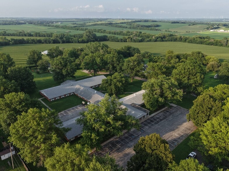 More Photos Of 300 Cedar St, Tarkio Skilled Nursing Facility For Sale