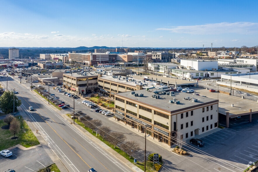 More Photos Of 2002 Richard Jones Rd, Nashville Medical For Lease