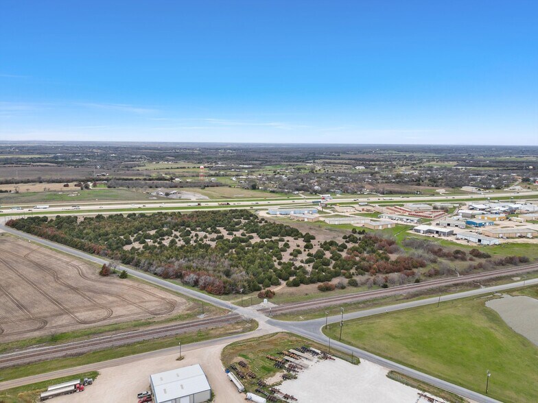 More Photos Of 27.65 Acres on S IH35, Elm Mott Land For Sale