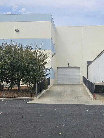 More Photos Of 1111 Tinker Rd, Rocklin Warehouse For Sale