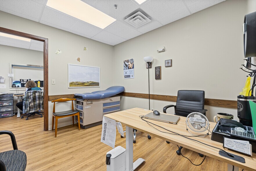 More Photos Of 625 Flormann St, Rapid City Medical For Sale