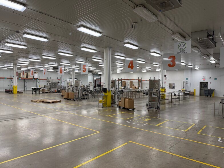 More Photos Of 3158 N Valley Pike, Harrisonburg Warehouse For Lease
