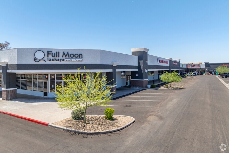 More Photos Of 7802-7830 N 12th St, Phoenix Unknown For Lease