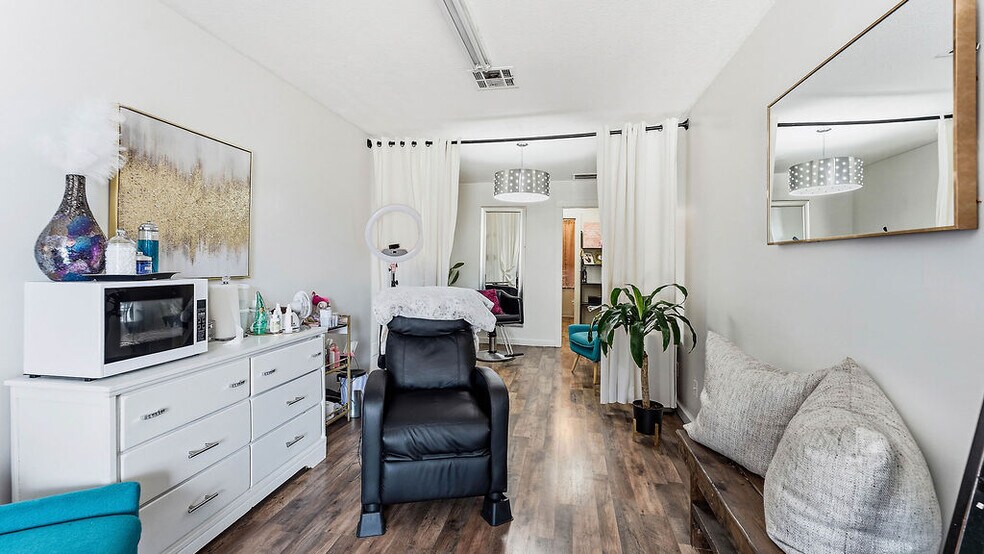 More Photos Of 65 W Main St, Farmington Freestanding For Sale