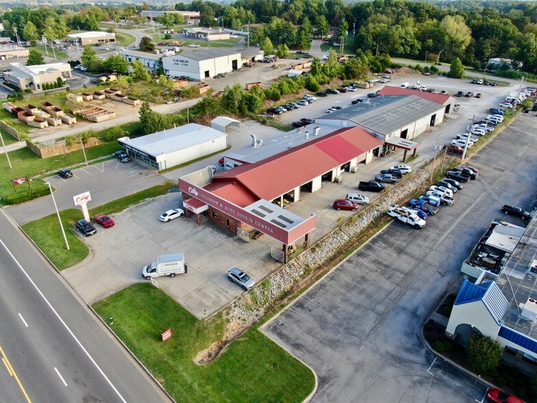 More Photos Of 525 Highway 46 S, Dickson General Retail For Sale