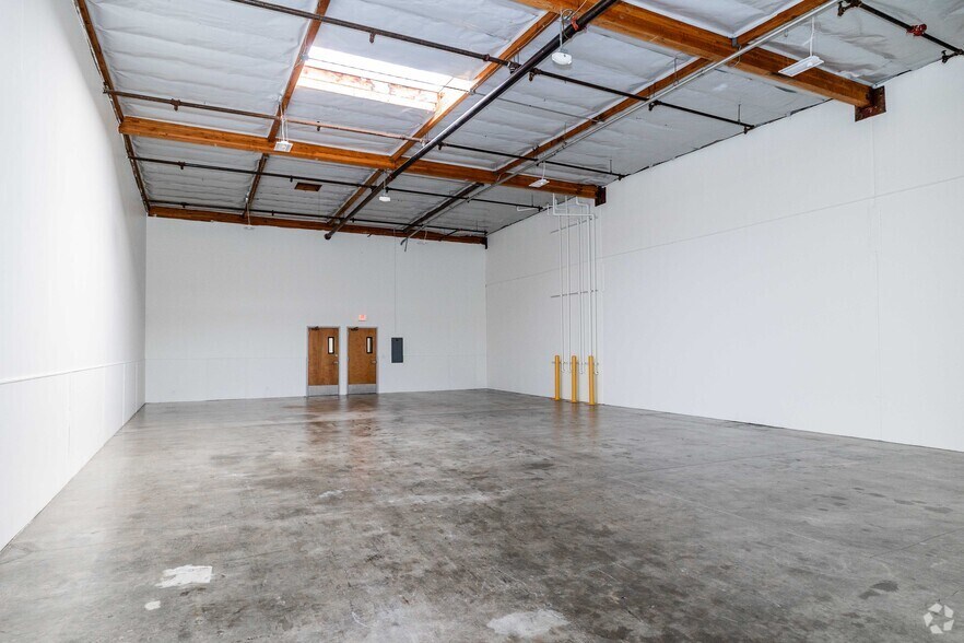 More Photos Of 2286-2298 Tripaldi Way, Hayward Unknown For Lease