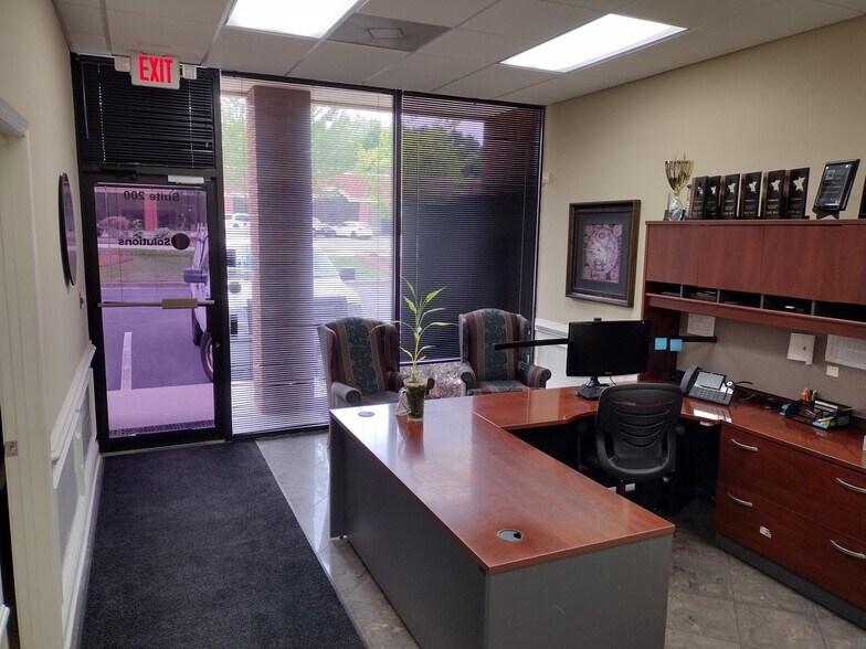 More Photos Of 5207 Belle Wood Ct, Buford Warehouse For Lease