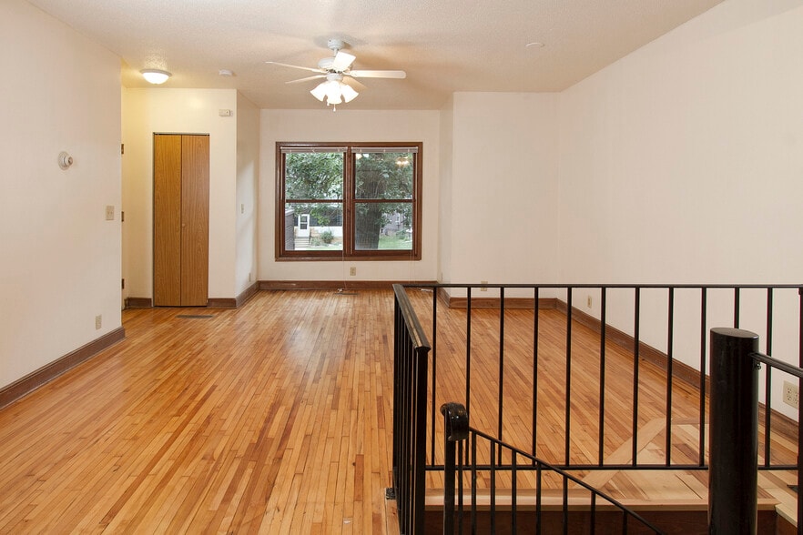 More Photos Of 1910 Feronia Ave, Saint Paul Apartments For Sale