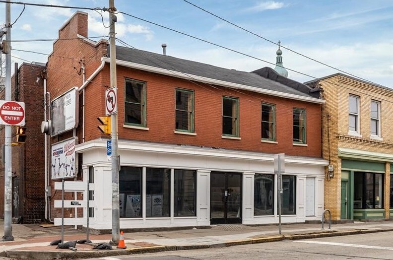 More Photos Of 1610 E Carson St, Pittsburgh Storefront Retail Office For Lease