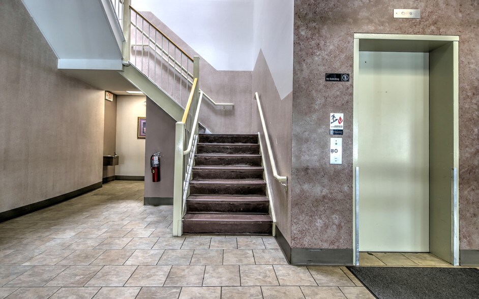 More Photos Of 80 Ferry Blvd, Stratford Office For Lease