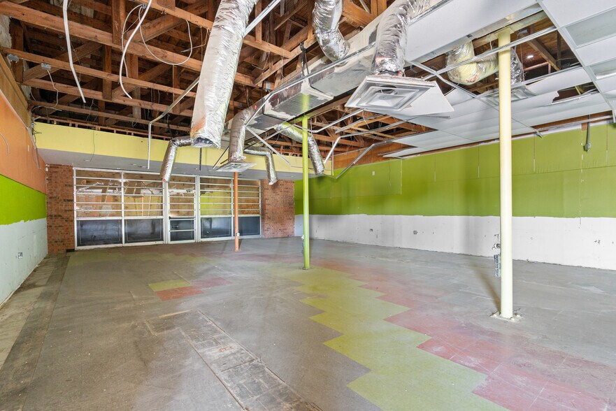 More Photos Of 620 Old Robstown Rd, Corpus Christi General Retail For Sale