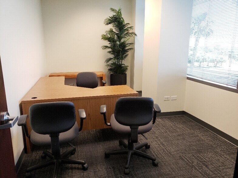 More Photos Of 4200 Concours, Ontario Office For Lease