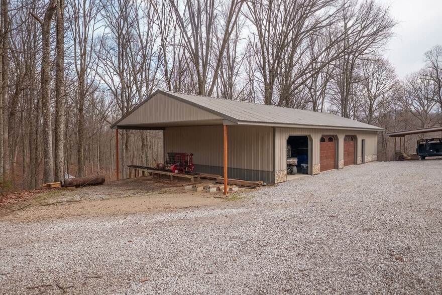 More Photos Of 15017 State Route 678, Rockbridge Specialty For Sale