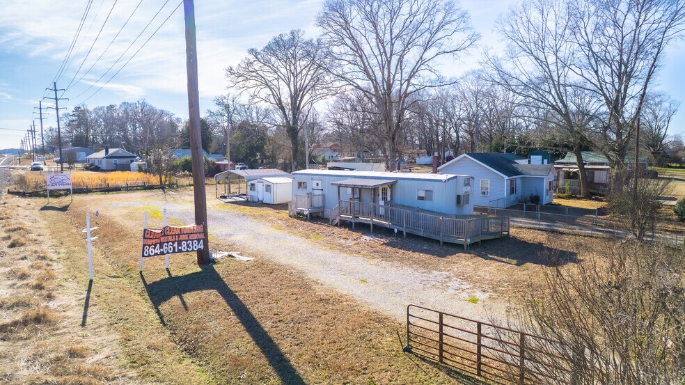 More Photos Of 207 Manley Dr, Anderson Office Residential For Sale