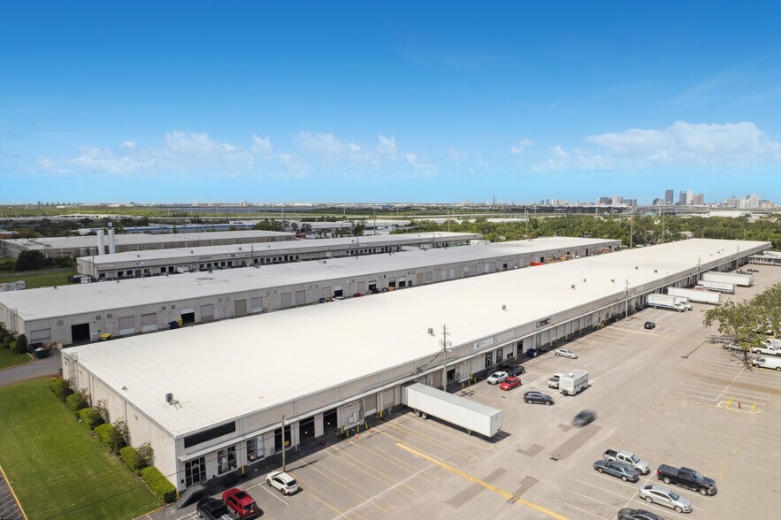 More Photos Of 4501-4751 Transport Dr, Tampa Unknown For Lease