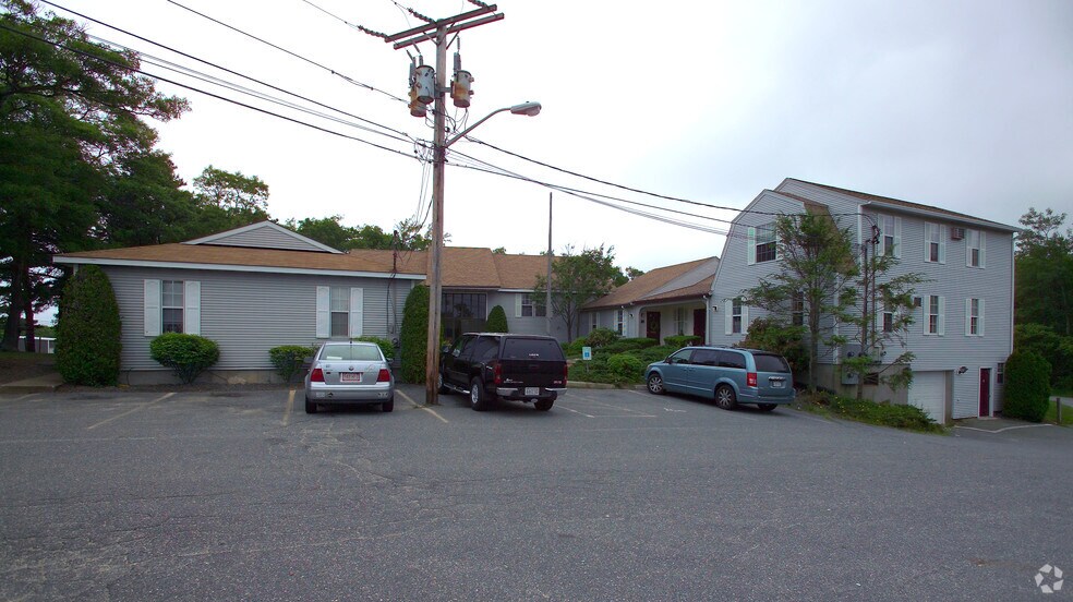 More Photos Of 116 Route 3A Rd, Sagamore Beach Office For Sale