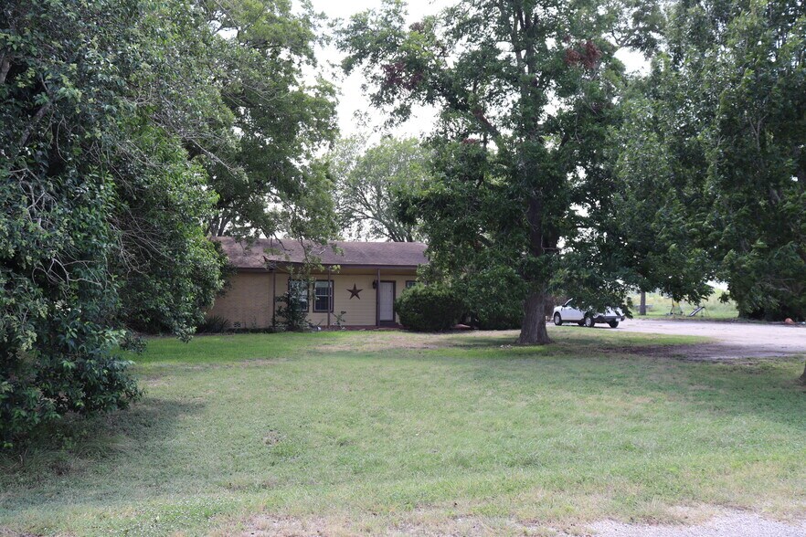 Primary Photo Of 2001 Clearfork St, Lockhart Land For Sale