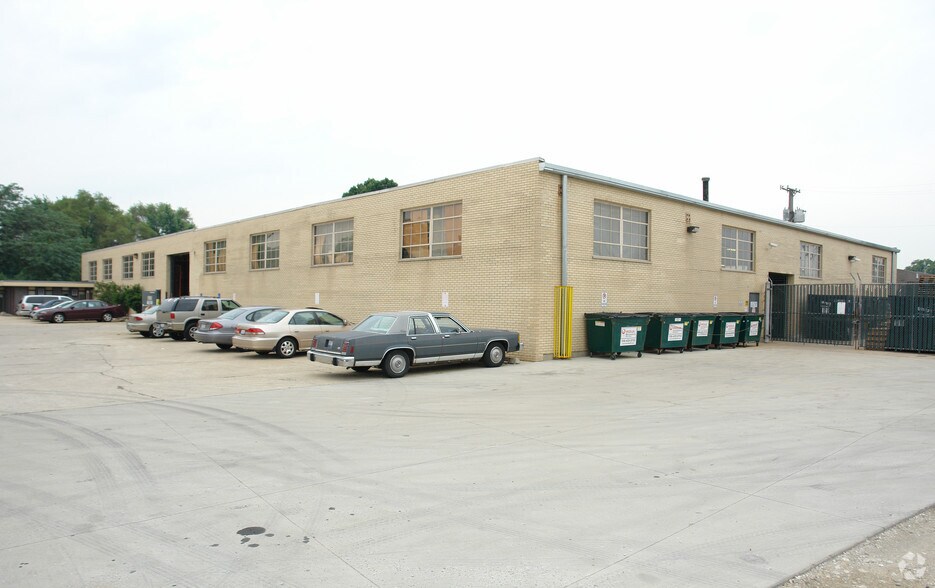 More Photos Of 5500 McDermott Dr, Berkeley Warehouse For Lease