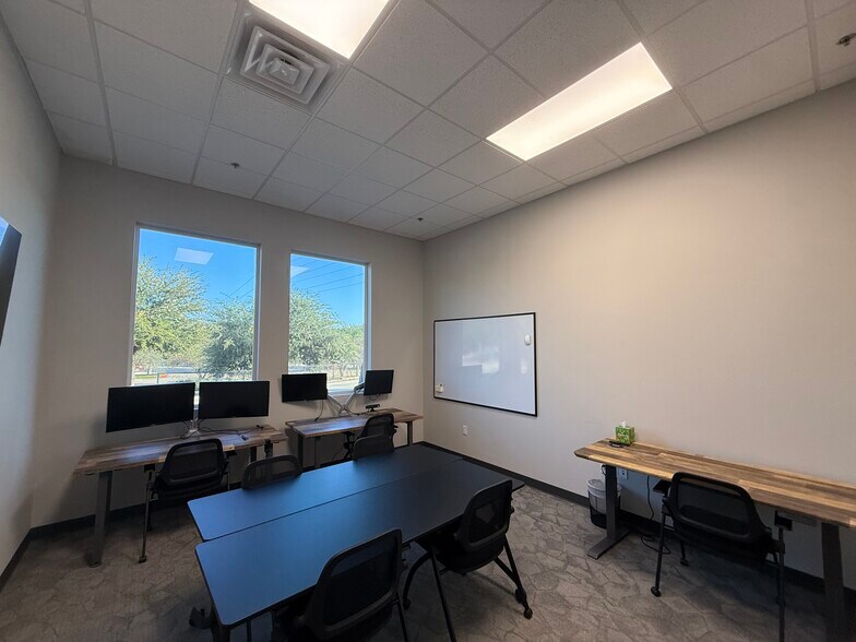 More Photos Of 1024 Texan Trl, Grapevine Medical For Sale