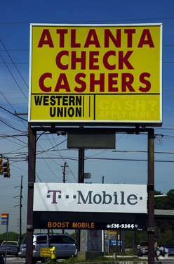 More Photos Of 4496 Glenwood Rd, Decatur Freestanding For Lease