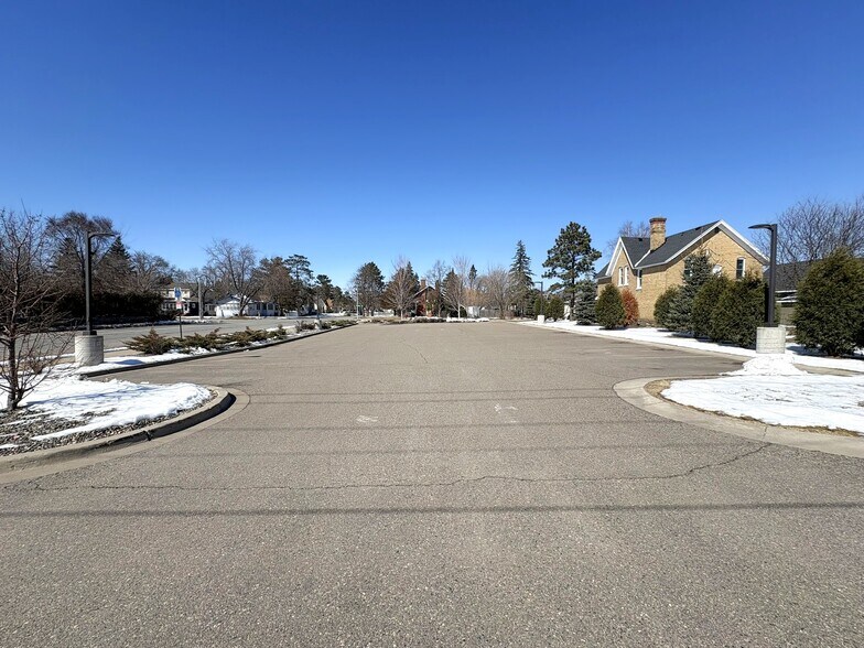 More Photos Of 209 Washington St, Brainerd General Retail For Lease