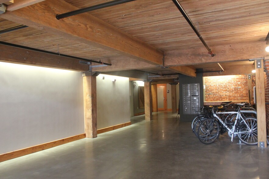 More Photos Of 105-117 SE Taylor St, Portland Office For Lease