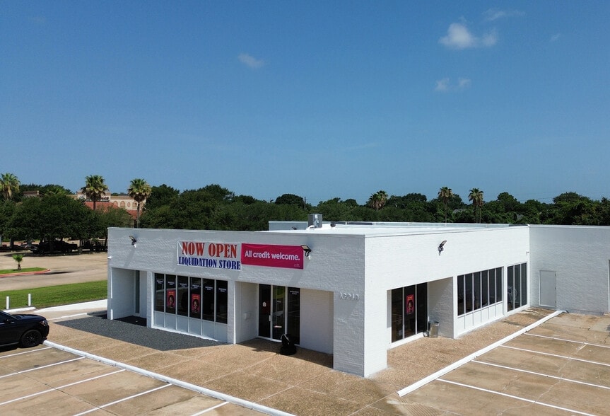 Primary Photo Of 16210 Clay Rd, Houston Auto Repair For Lease