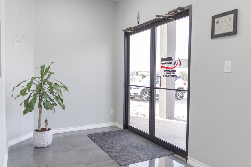 More Photos Of 119 North America Rd, Laredo Land For Sale