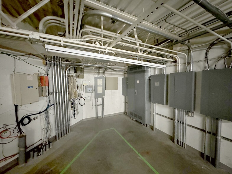 More Photos Of 1101 Atlantic Ave, Atlantic City Drugstore For Sale