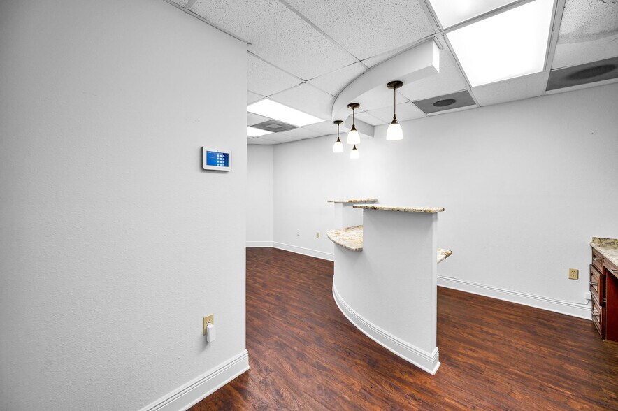 More Photos Of 4021 Central Ave, Saint Petersburg Medical For Lease