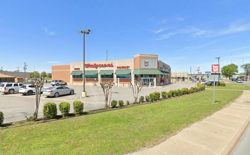 Primary Photo Of 2401 Malcolm Ave, Newport Drugstore For Sale