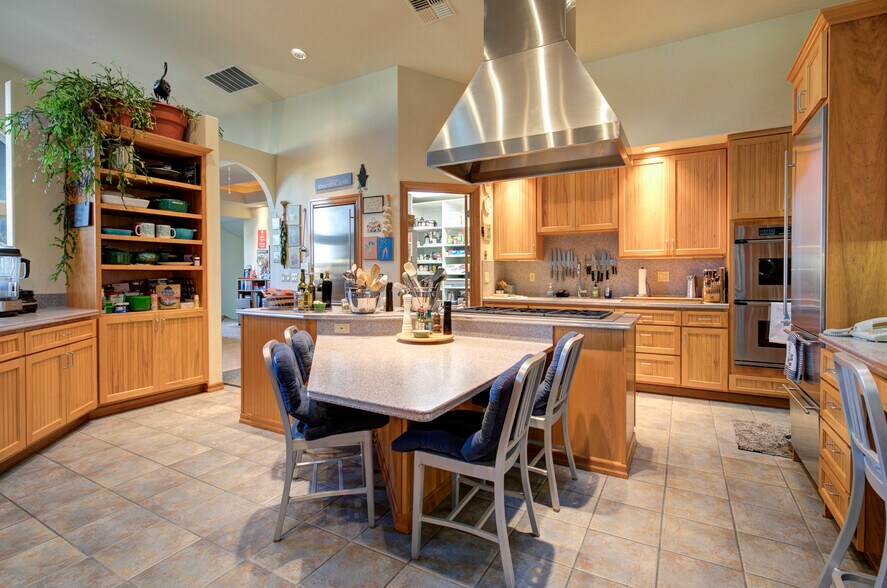 More Photos Of 857 Point Brown Ave NW, Ocean Shores Restaurant For Sale