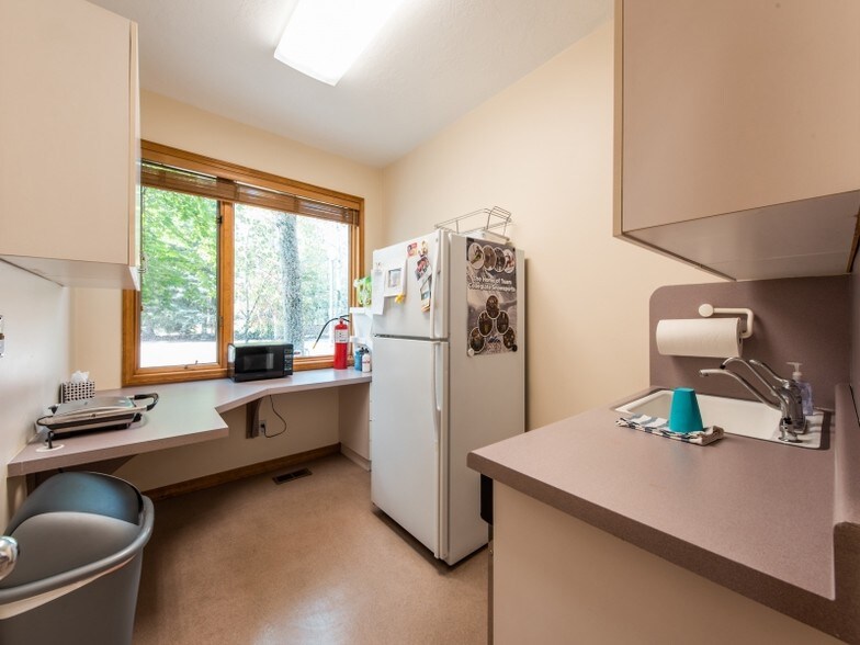 More Photos Of 1762 Prospector Ave, Park City Office For Sale