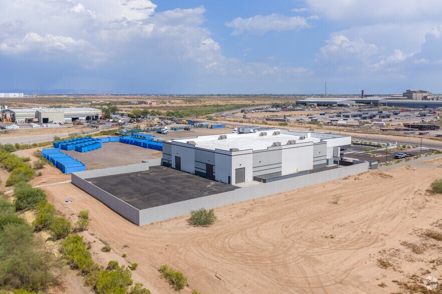 More Photos Of 11244 E Pecos Rd, Mesa Distribution For Lease