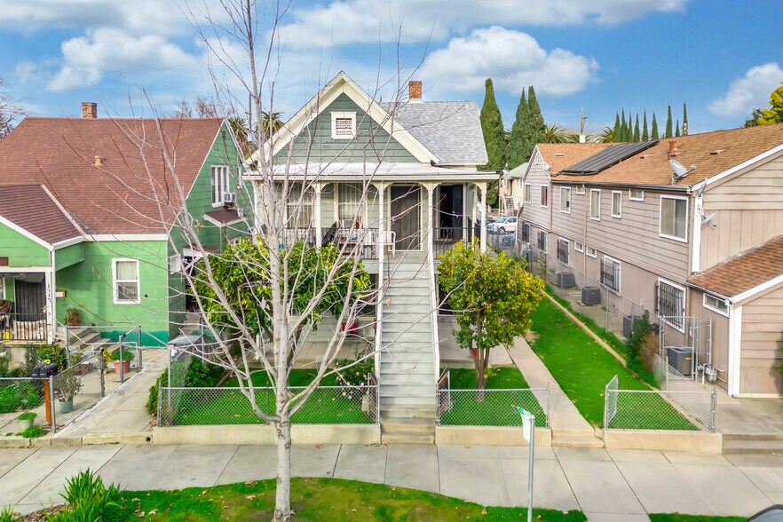 More Photos Of 1721 U St, Sacramento Apartments For Sale