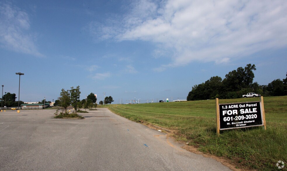 More Photos Of 5651 Lakeland Dr, Flowood Land For Sale