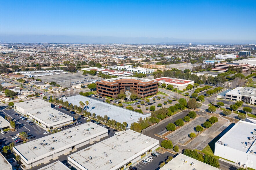 More Photos Of 2050 W 190th St, Torrance Office For Lease