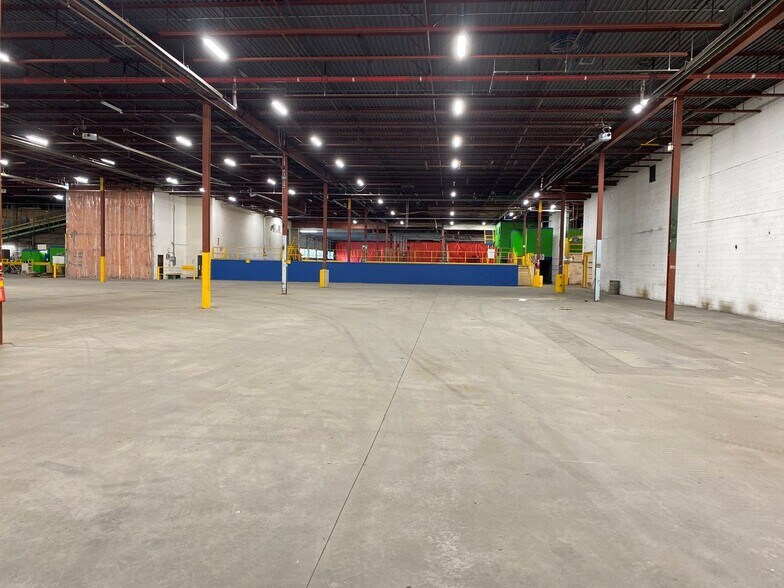 Primary Photo Of 9620 Hill Dr, Coldstream Industrial For Lease