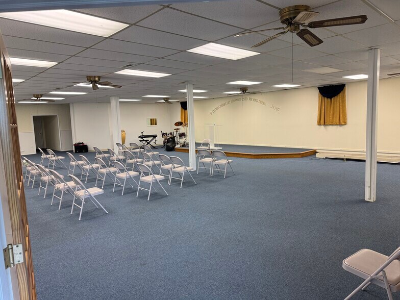 More Photos Of 25367 Lankford Hwy, Onley Light Distribution For Lease
